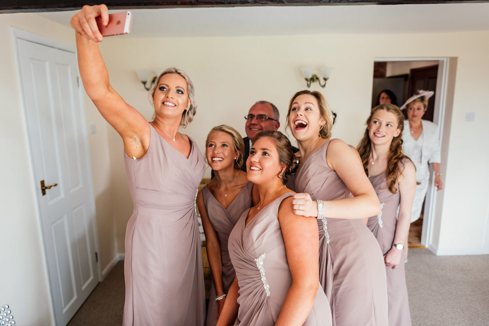 bridesmaids selfie