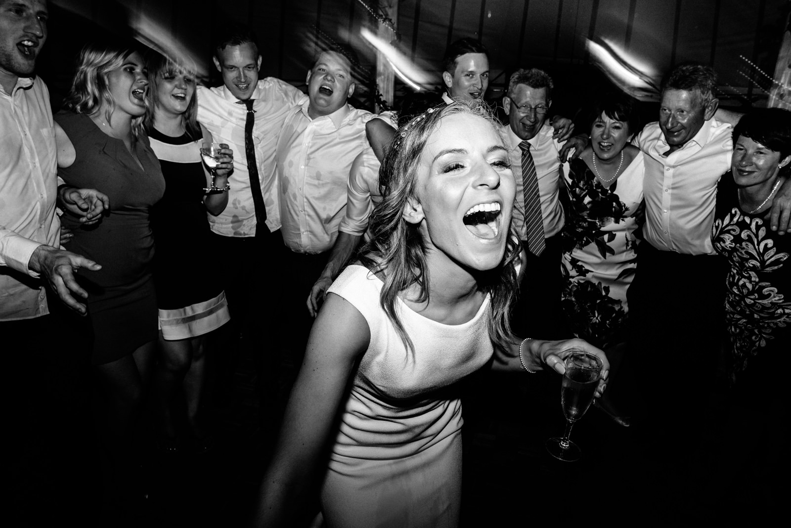 bride dances on the dance floor